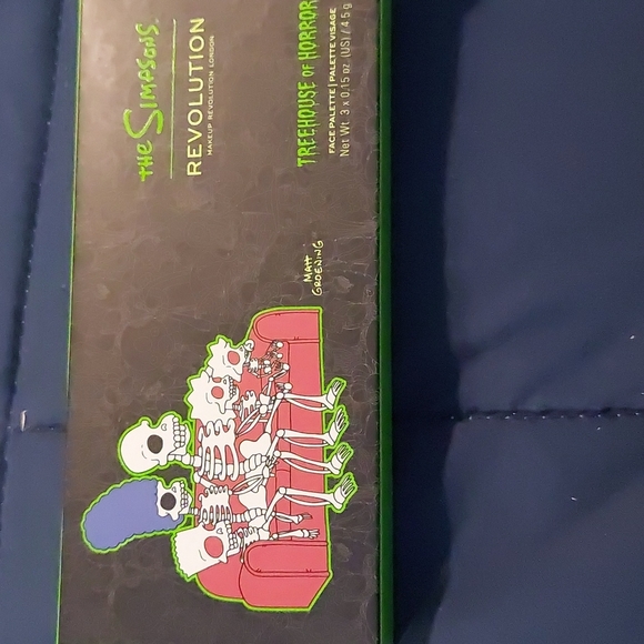 Makeup Revolution Other - Highlighter Palette